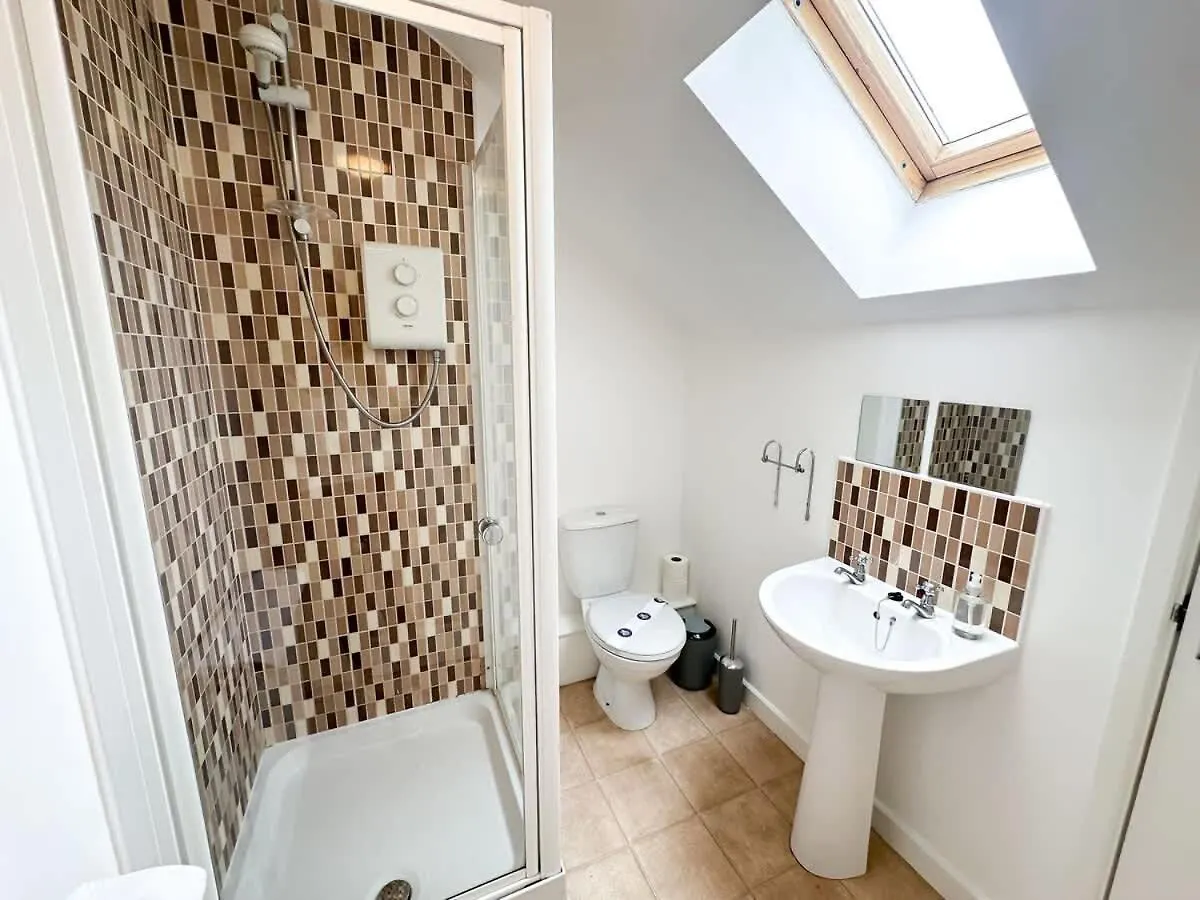 James House By Blue Skies Stays Middlesbrough Feriehus